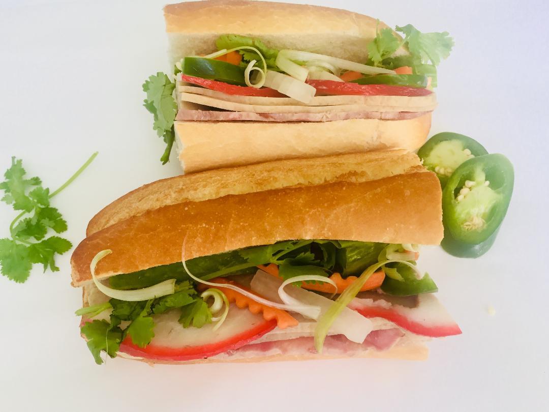 Baguette Bistro Special Sandwich/Bánh mì đặc biệt